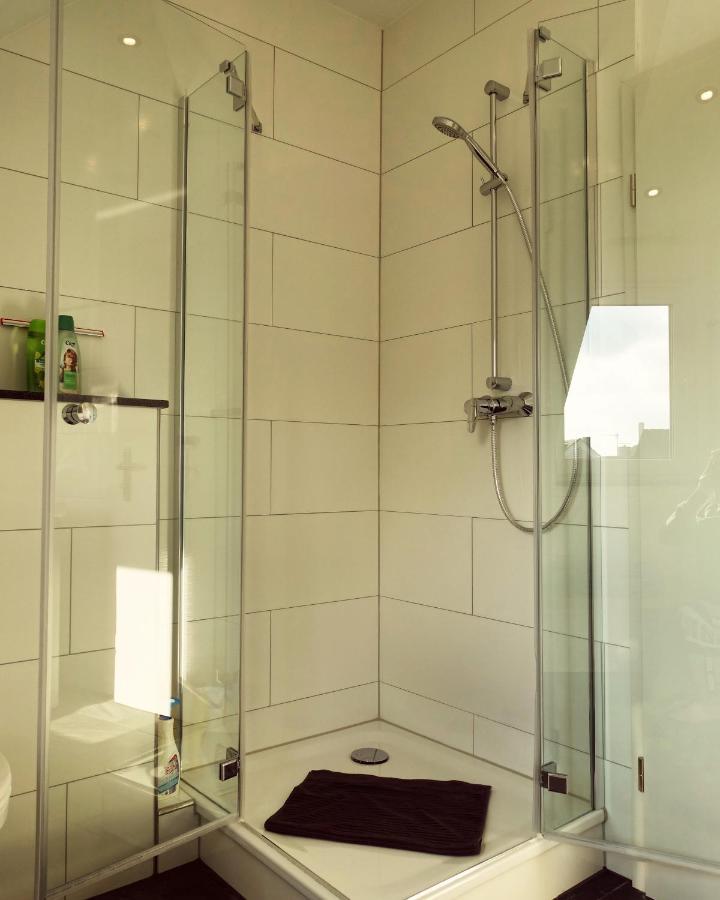 Frankes City Sleep Apartment, 6 Einzelbetten Velbert Bagian luar foto